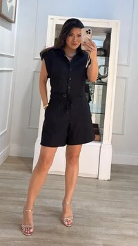 Shorts Pietra Cinto Com Bolotas Nas Pontas