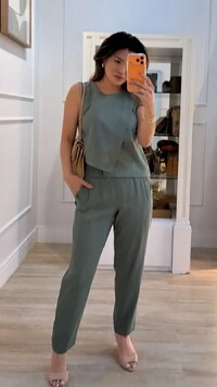 Calça Pala Larga Com Elástico Franzido Marilia Bolsos Detalhe De Recortes