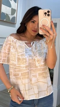 Blusa Ombro A Ombro Com Babado Estampada Renata