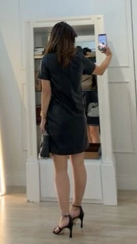 Vestido Curto Couro Eco Cami Bolsos Frontais