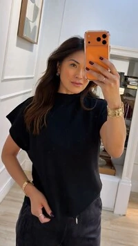 Blusa Tricot Ampla Ombros Com Nervura Eliza Gola Média