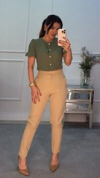 Blusa Alfaiataria Mangas Balonê Pandora Botões Dourados Frontais