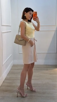 Bermuda Pala Larga Com Cinto Fino Diane Zíper Prata