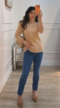 Blusa Tricot Gola Rolê Kelly Nervuras Caneladas Na Diagonal