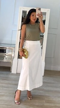 Saia Midi Caroline Tripla Corda Detalhada Lateral