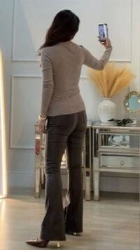 Blusa Tricot Decote V Cecilia Mangas Longas