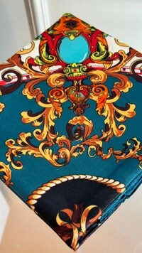 Lenço Acetinado Estampado