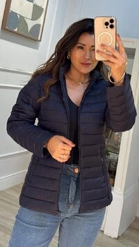 Jaqueta Nylon Pespontos Na Horizontal Michelly Ziper Onix