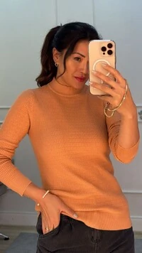 Blusa Tricot Nervuras Retangulares Liz Manga Longa