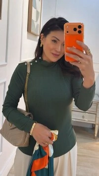 Blusa Cacharrel Canelada Emilly Detalhe De Botões No Ombro