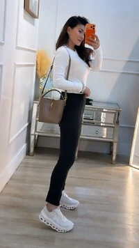 Calça Super Skinny Lívia Nervuras Em Recortes Na Pala