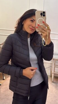 Jaqueta Puffer Nylon Beatrice Gola Alta E Pespontos Diagonais
