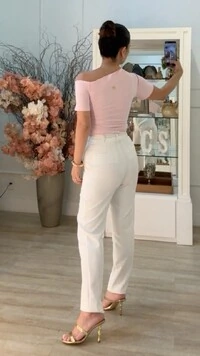 Blusa Malha Layla Ombro Vazado Detalhe Pregas