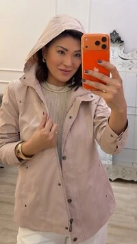 Parka Capuz Removível Alexandra Zíper E Botões De Pressão Ônix
