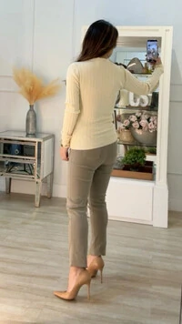 Blusa Tricot Flora Canelados Largos E Detalhes Texturizados