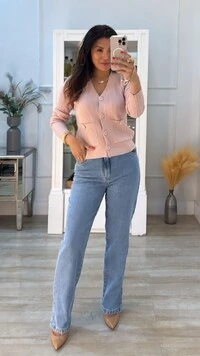 Cardigan Curto Canelado Rayane Bolsos Quadrados Frontais