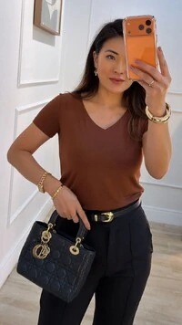 Blusa Manga Curta Rafaela Decote V Basica