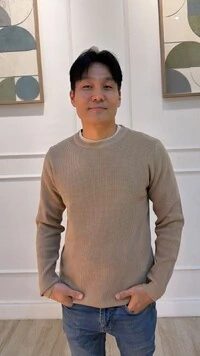 Blusa Tricot Ampla Rodrigo Gola Careca E Mangas Longas