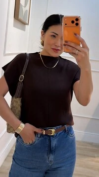 Blusa Tricot Ampla Ombros Com Nervura Eliza Gola Média