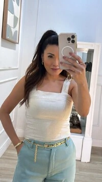 Blusa Regata Viscose Com Linho Magnólia Detalhe Recorte No Busto