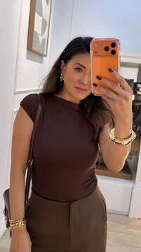 Blusa Manga Japonesa Olivia Com Franzido No Ombro