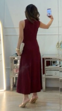 Vestido Detalhe Dourado Na Alça Elise Recorte Assimétrico