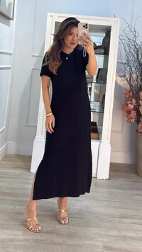 Vestido Midi Malha Gola Careca Simone Fendas Laterais