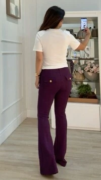 Calça Flare Texturas Em Zigue E Zague Kate Botões Dourados