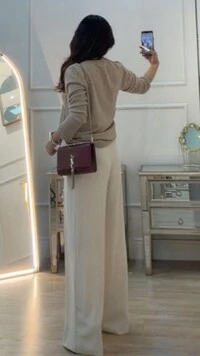 Blusa Tricot Nervura Frontal Taty Punhos Com Aplicações