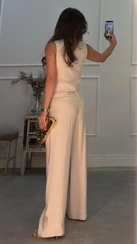 Calça Viscose Clarice Pala Larga E Bolsos Quadrados Frontais