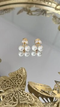 Brinco Pequeno Cereja Com Pérola