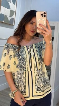 Blusa Ombro A Ombro Com Babado Estampada Renata