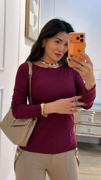 Blusa Gola Canoa Vitoria Mangas Longas