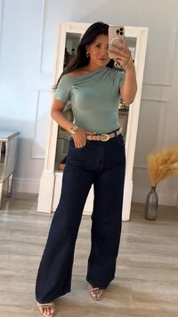 Blusa Malha Layla Ombro Vazado Detalhe Pregas