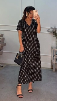 Blusa Poá Cleo Decote V E Mangas Curtas