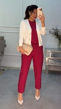 Cardigan Curto Liso Clarice Com Botão Cravejado Vazado