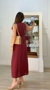 Vestido Midi Linho Decote Reto Larissa Cinto Fivela Resinada