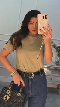Blusa De Malha Saphira Detalhe Ombreiras E Recorte Nos Ombros
