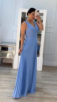 Vestido Longo Decote V Detalhe De Laço Maithe Saia Plissada