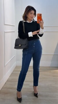 Blusa Tricot Maithe Nervuras E Trançados Pela Peça