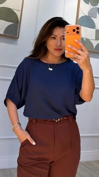 Blusa Crepe Ampla Kelly Mangas 3/4 Com Elástico Franzido Nos Punhos