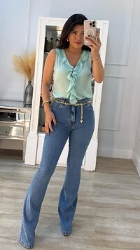 Blusa Regata Crepe Decote V Aretha Botões Frontais