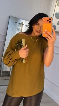 Blusa Assimétrico Crepe Marina Manga Longa Única