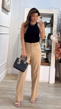 Calça Reta Viscose Com Linho Pala Larga Natasha Botão Resinado