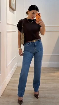 Blusa Tricot Ampla Ombros Com Nervura Eliza Gola Média