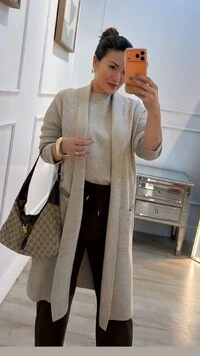 Maxi Cardigan Tricot Eliana Bolsos Quadrados Frontais