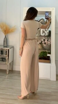 Calça Pantalona Plissada Hannah Bolsos Frontais