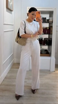 PRÉ-VENDA ENVIO ESTIMADO À PARTIR DO DIA 20/02 Conjunto Helena Blusa E Calça Pantalona