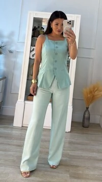 Calça Pantalona Marie Botões Duplos Resinados Com Brilho
