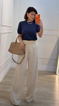 Blusa Tricot Mangas Curtas Raissa Detalhe Frontal Em Strass